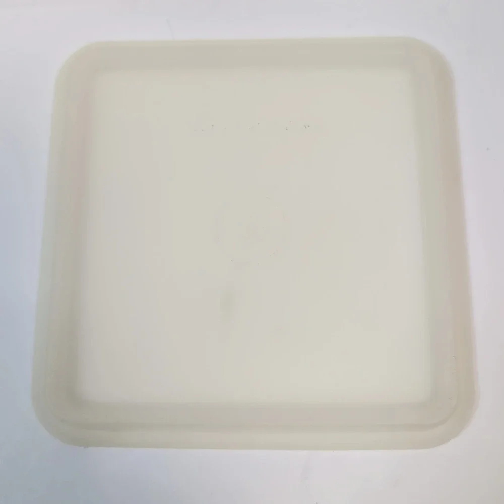 Vintage Tupperware #1314-1 Saltine Cracker Keeper‎ with #1315-2 Lid / Seal